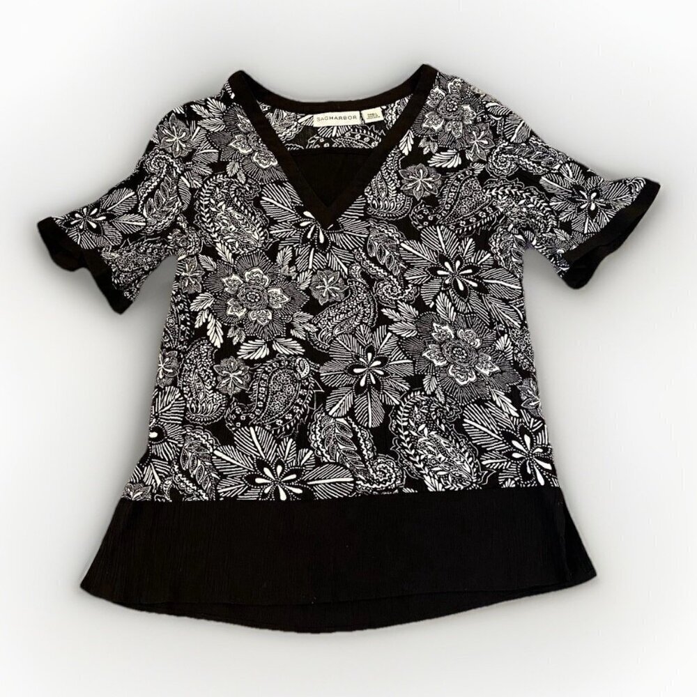 Sag Harbor Women's Top Size S Black White Floral Short Sleeves V-Neck Tunic EUC